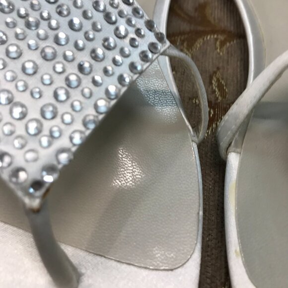 Dye-Able White Satin BLING Toe Thong Sandals, Formal Elegant Wedding Comfortable - Picture 5 of 16